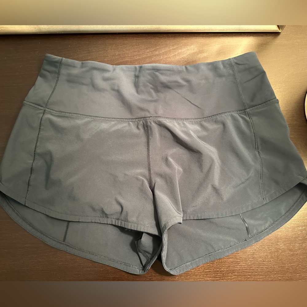 Lululemon speed up high rise shorts